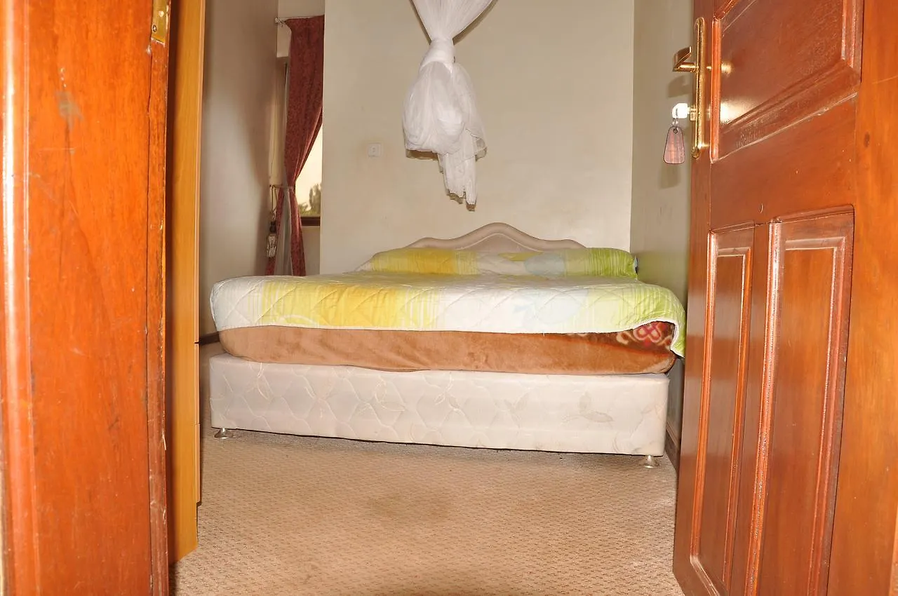 Tandem Hotel Kampala